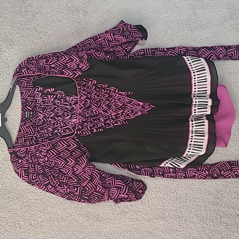 Nicole by Nicole Miller Blouse, Size 16 Excellent Condition SKU 025